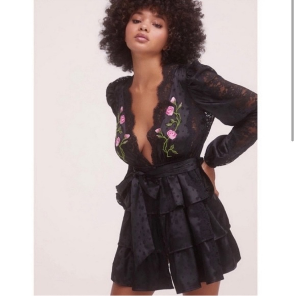 For Love And Lemons Other - Traded for Love and Lemons Black Fluer Embroidered Robe